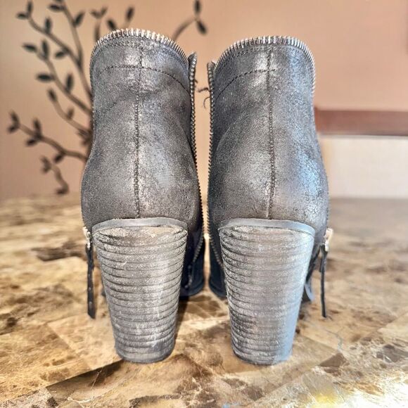 Daisy Fuentes Women's Carolina Zip Up Wedge Heel Black Suede Booties - Picture 6 of 11